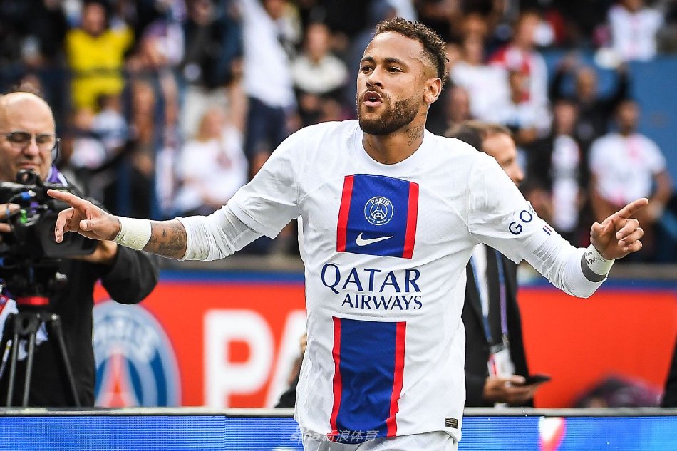 对这位年轻 对这位年轻